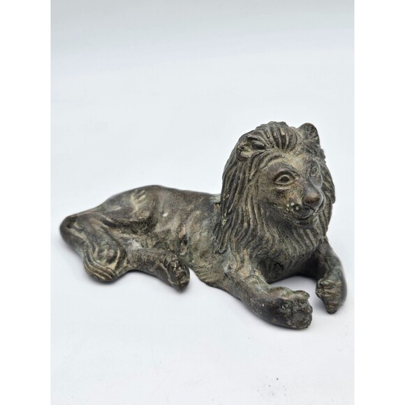 VTG Cast Bronze Reclining Lion Sculpture Statue Paperweight Figurine 4.25" Long - Picture 2 of 11